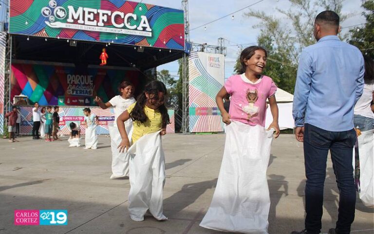 Parque de Feria celebran el Día del niño