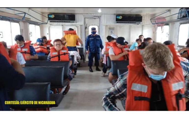 Fuerza Naval brindó seguridad e inspección a embarcaciones y flota pesquera industrial