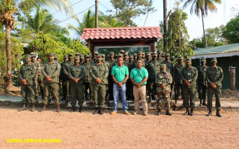 Ejército de Nicaragua participa en capacitación sobre recursos forestales