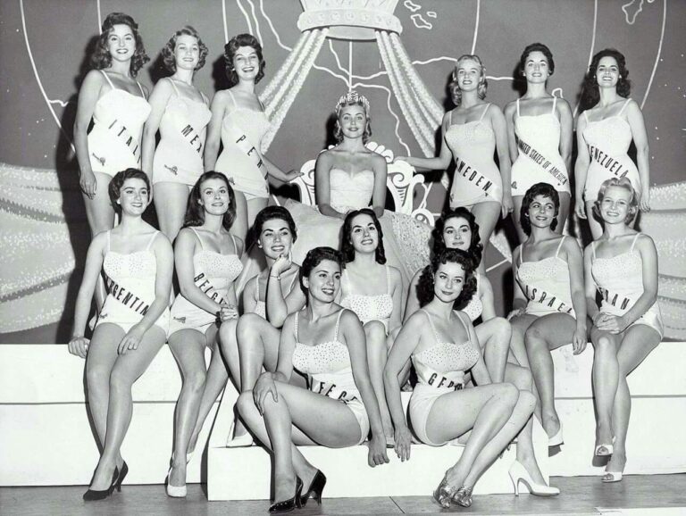 Conoce quien fuer la Miss Universo que murió en un accidente aéreo