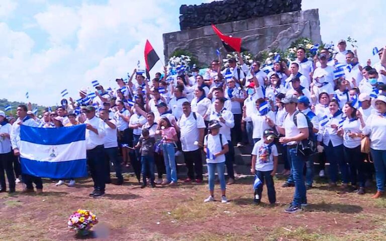 Servidores públicos rinde homenaje a Héroes de la Batalla de San Jacinto