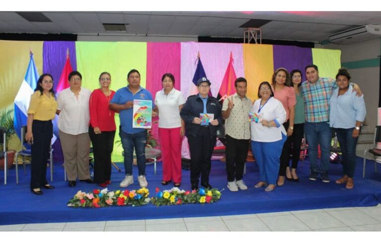 Familias del departamento de Carazo conocen la cartilla Diversidad Digna