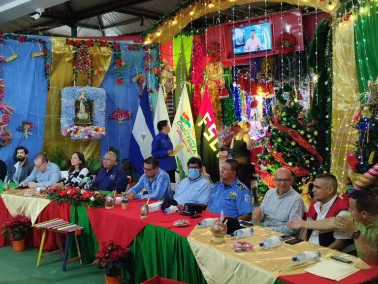 Realizan lanzamiento de las promociones navideñas 2022
