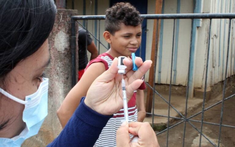 Realizan jornada de vacunación contra el COVID-19 en la Zona 4 de Ciudad Sandino