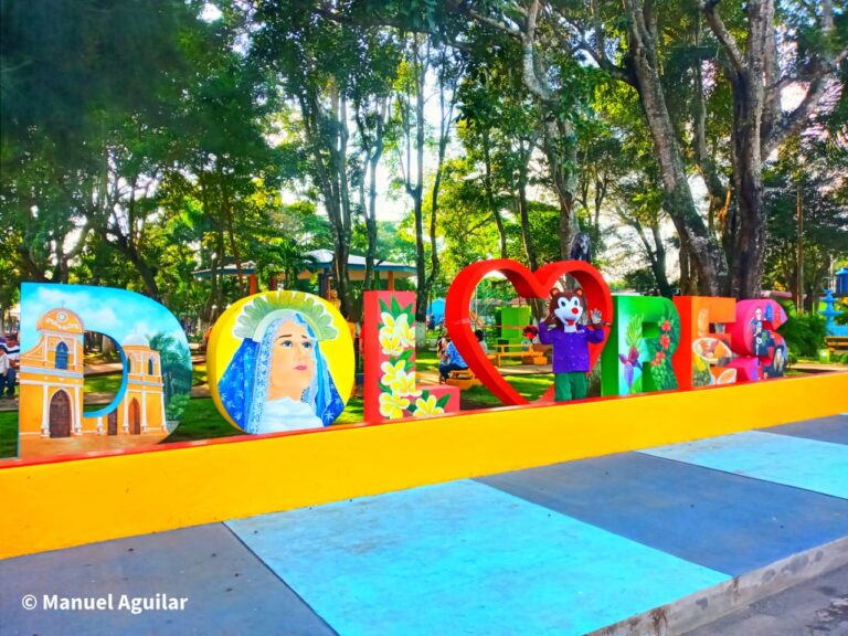 Inauguran  remodelación del parque Rubén Darío en Dolores