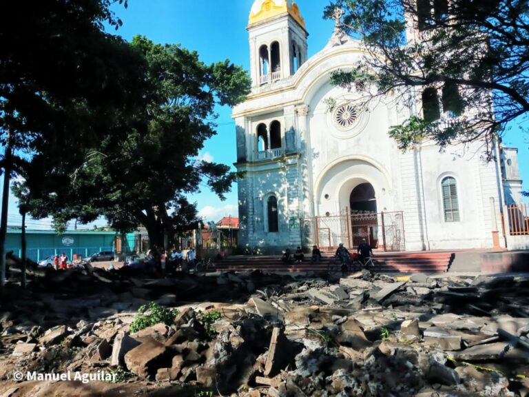 Avanza rehabilitación del Parque Central Rubén Darío en Diriamba