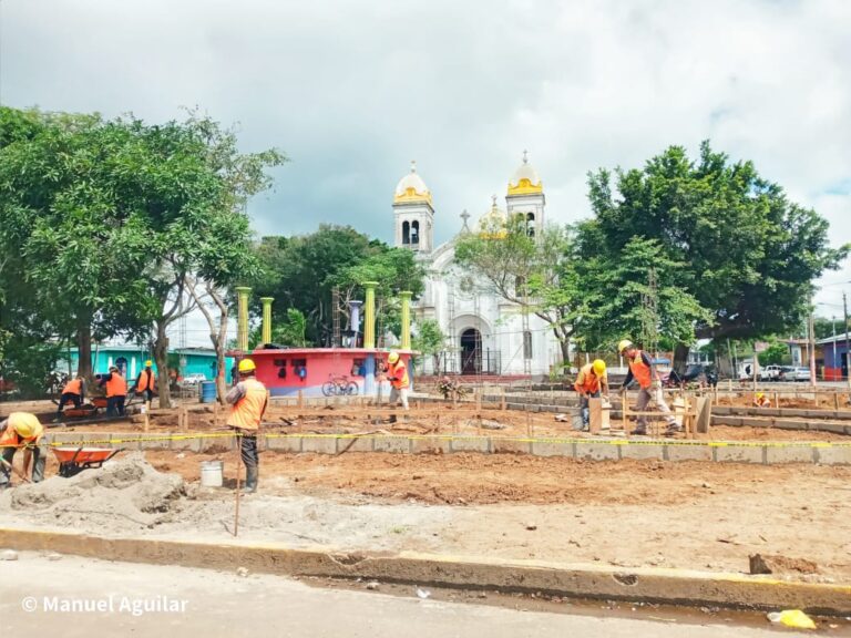 Avanza rehabilitación del parque Rubén Darío en Diriamba