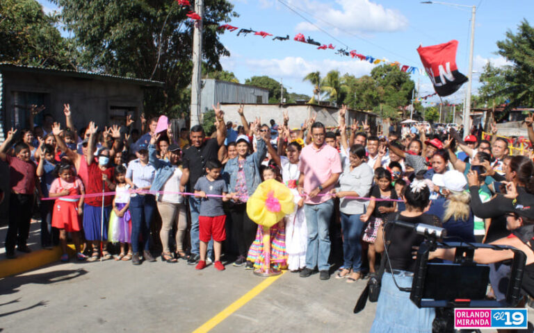 Inauguran caja de puente vehicular en el barrio Enrique Smith