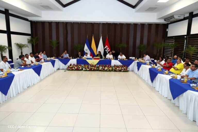 Alcaldías de Nicaragua sostienen encuentro con funcionarios de Medellín