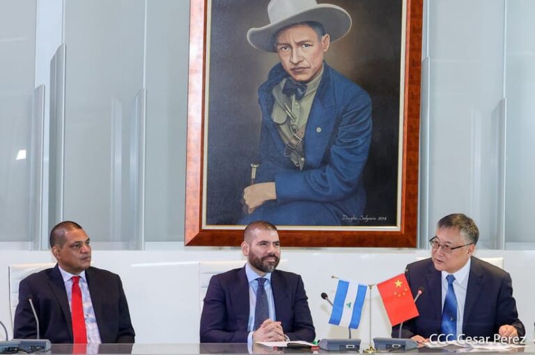 Funcionarios de Nicaragua se reúnen con delegación de la Provincia de Yunnan