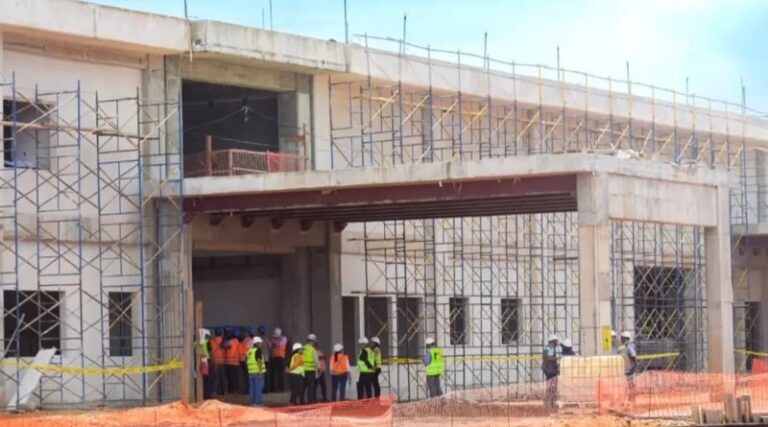 Destacan avance en la construcción del Hospital Nuevo Amanecer