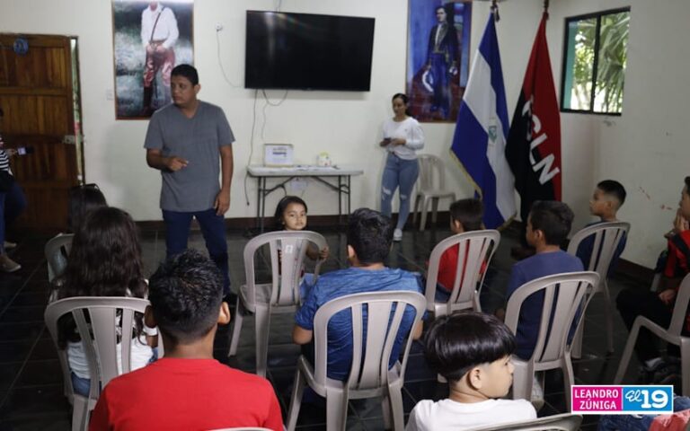 Niños visitan Arboretum Nacional “Dr. Juan Bautista Salas Estrada”