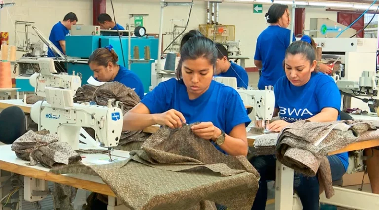 Incremento salarial del 8 por ciento a trabajadores de Zonas Franca