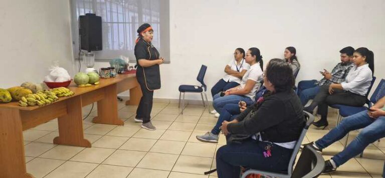Capacitan a 30 protagonistas sobre elaboración de bebidas saludables 