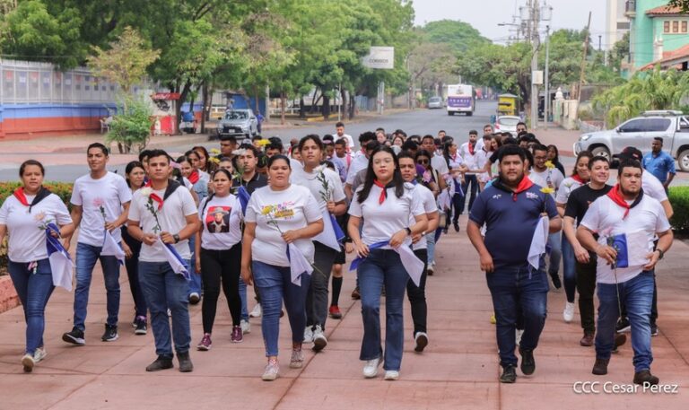JS 19 de Julio rinde homenaje a los Héroes y Mártires en el Dia de la Dignidad Nacional