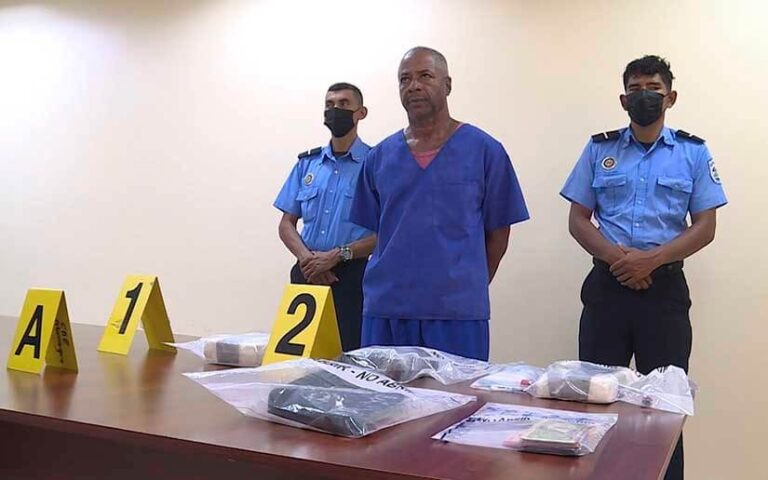 Incautan 3 kilos de marihuana