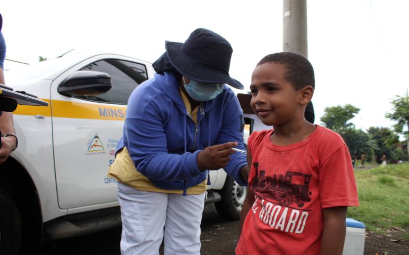 Jornada de vacunación en el barrio Nueva Nicaragua