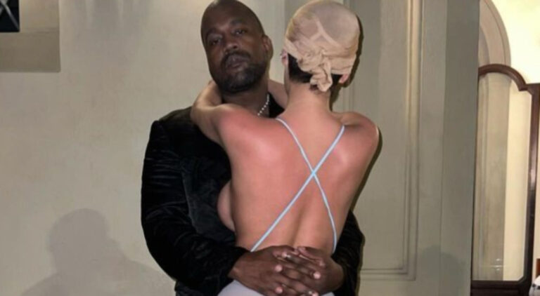 Kanye West presume su amor en redes sociales