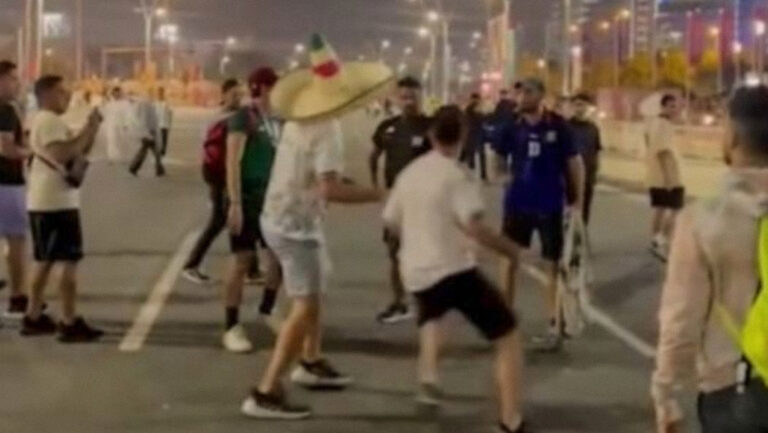 Argentinos y mexicanos protagonizan fuerte pelea en Qatar