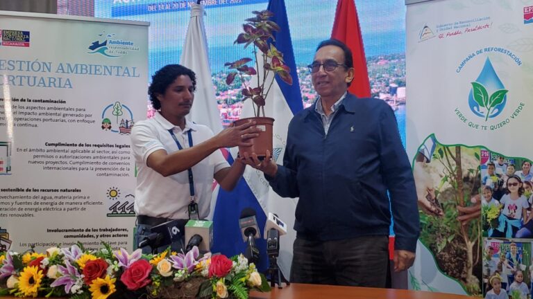 Empresa Portuaria lanza la campaña Verde que te quiero Verde