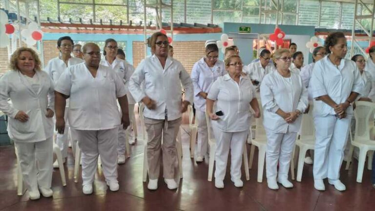 Trabajadoras del Hospital Alemán celebran el Día de las Madres