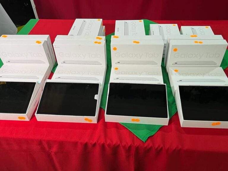 SILAIS, Masaya entrega equipos de paros cardiorrespiratorios y tablets