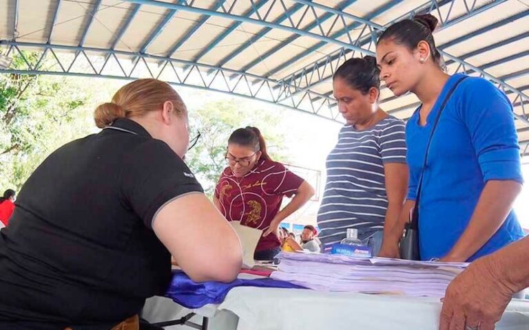 Un total de 1 millón 252 mil estudiantes se han matriculado para el período lectivo 2023