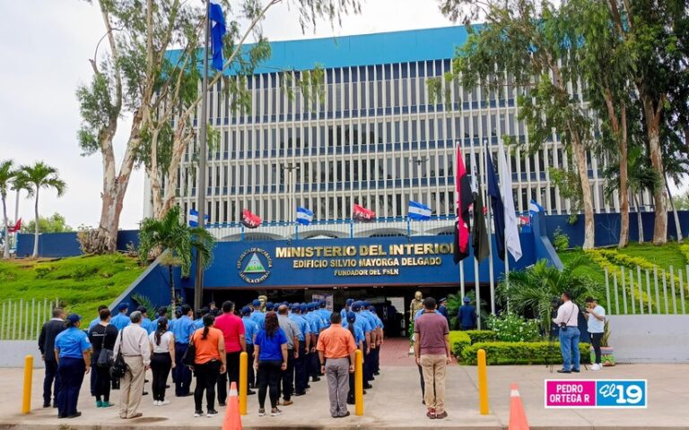 MINT conmemora el Día de la Dignidad Nacional