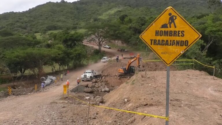 A buen ritmo avanza construcción de carretera que unirá León y Estelí