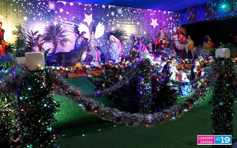 Rosario “Ya llega el niño y lo recibimos con júbilo”