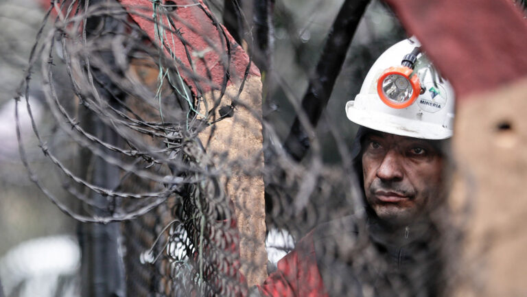 Asciende a 21 los fallecidos por explosión de minas en Colombia