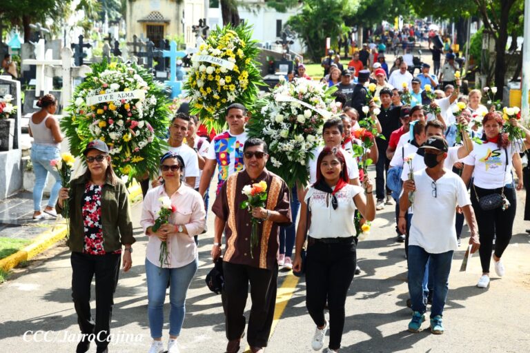 Nicaragua honra a sus deudos en el Día de los Fieles Difuntos