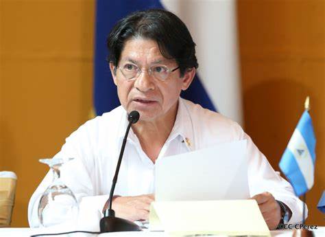 Cancillería Denis Monca se reúne con diplomáticos que se encuentran en el país