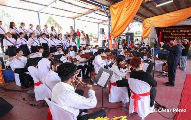 Un total de cinco Orquestas Escolares Estudiantiles recibirán instrumentos