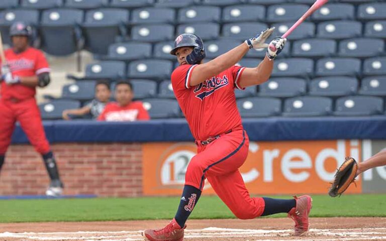 Dantos siguen en la cima del Pomares