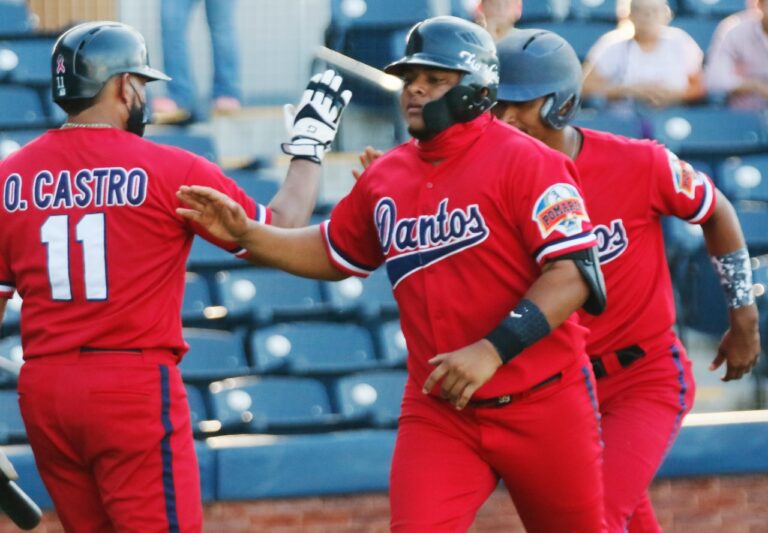 Dantos apalean a León y fuerzan el séptimo juego
