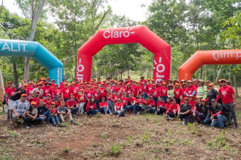 Claro Nicaragua realiza Jornada de Reforestación 2024