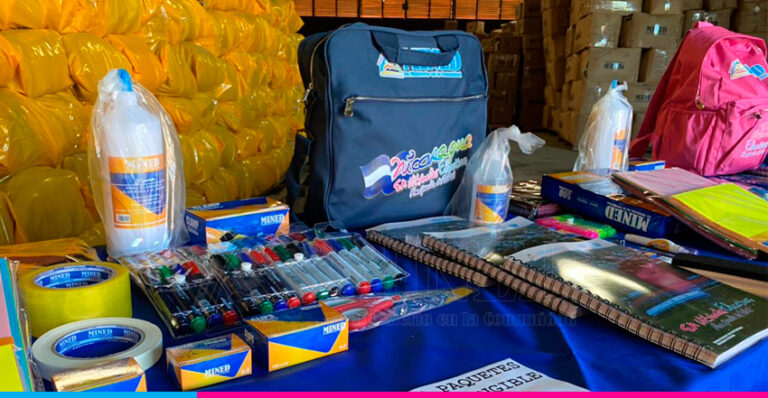 Entregará 1 millón de paquetes escolares a estudiantes y 60 mil maletines a docentes