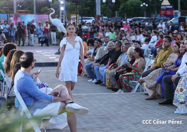 Nicaragua Diseña realiza Pasarela Verano 2023 en Granada