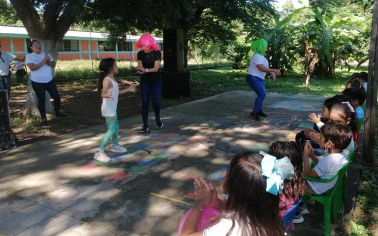 Niños rinden homenaje al general&nbsp; Benjamín Zeledón