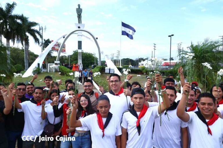 Juventud Sandinista conmemora el 94 aniversario del natalicio de Rigoberto López Pérez
