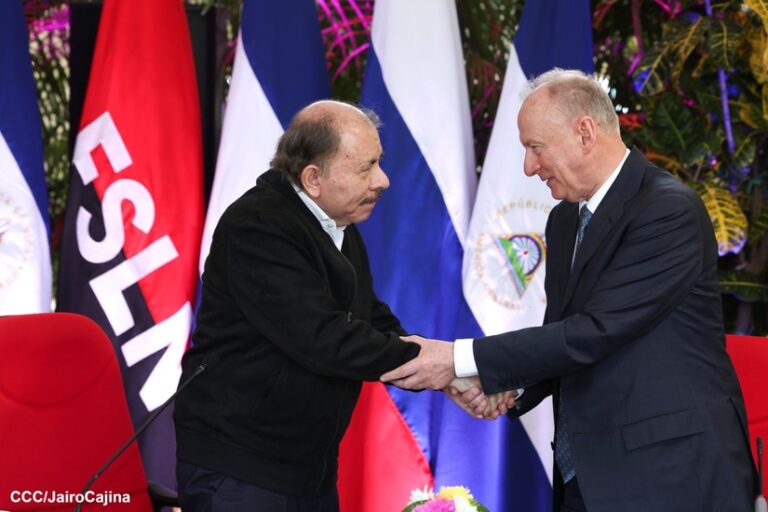 Reunión con el General Nikolai Patrushev asegura desarrollo y seguridad de los pueblos