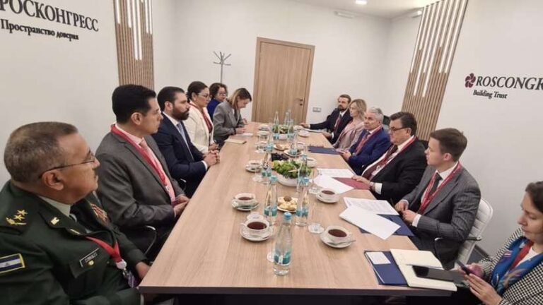 Delegación nicaragüense sostiene importantes encuentro en San Petersburgo