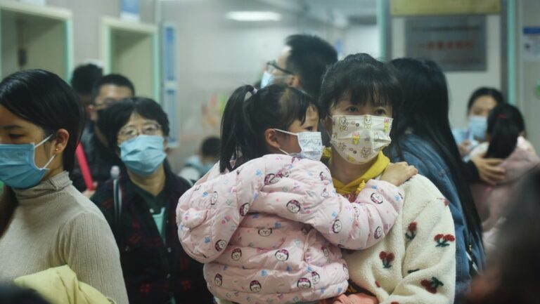 China en alerta ante aumento de enfermedades respiratorias