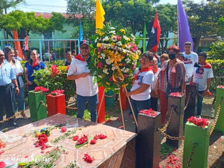 Conmemoran el 44 aniversario del paso a la inmortalidad de Manuel de Jesús Rivera