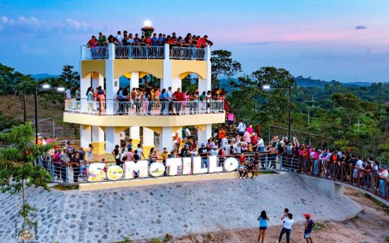 Somotillo estrena mirador ubicado en el Parque Familiar Carolina Osejo Sacasa
