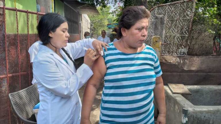 Continua la jornada de vacunación casa a casa en Tipitapa