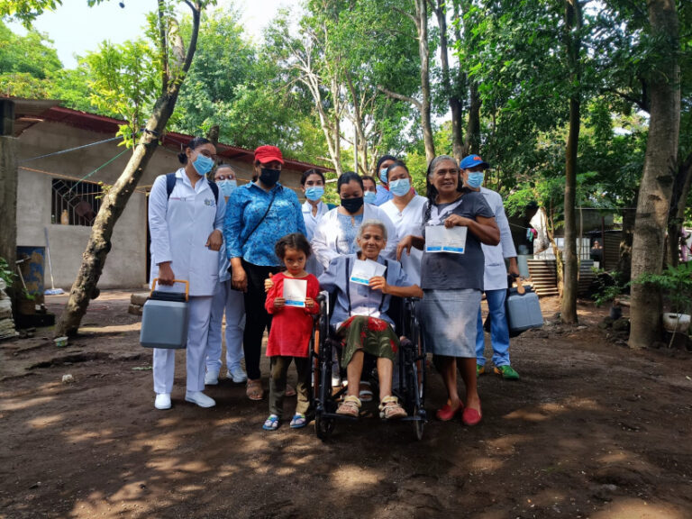 Jornada de vacunación en la comunidad Manuel Landes, Ticuantepe