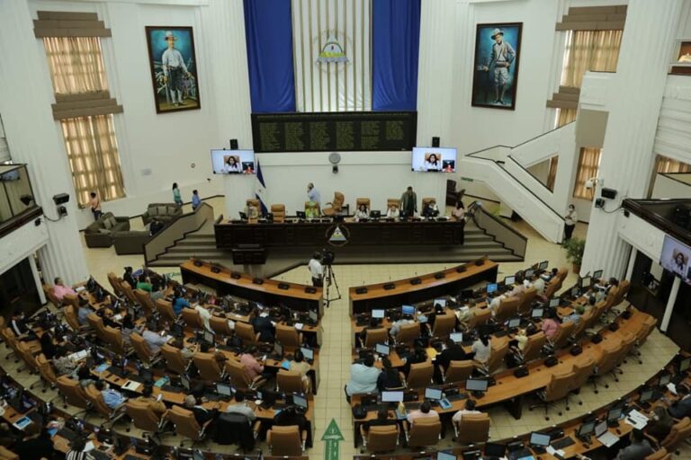 Aprueban crédito para programa temporal ante crisis de los combustibles