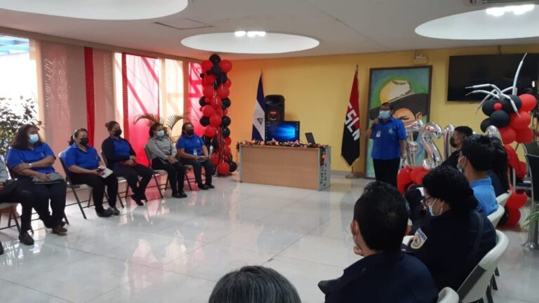 Capacitan a servidores públicos del MIGOB para mejorar atención al usuario